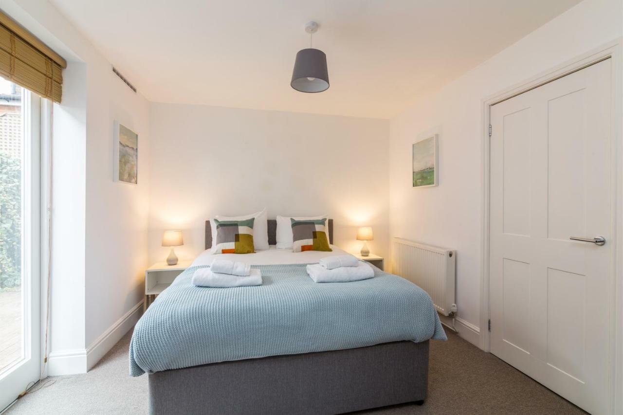 Alexandra Park Apartment